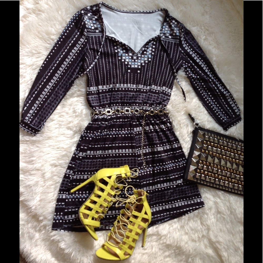 ETHNIC BOHO PRINT LIGHT WEIGHT POLY ROMPER SZ L/8 - Picture 3 of 8