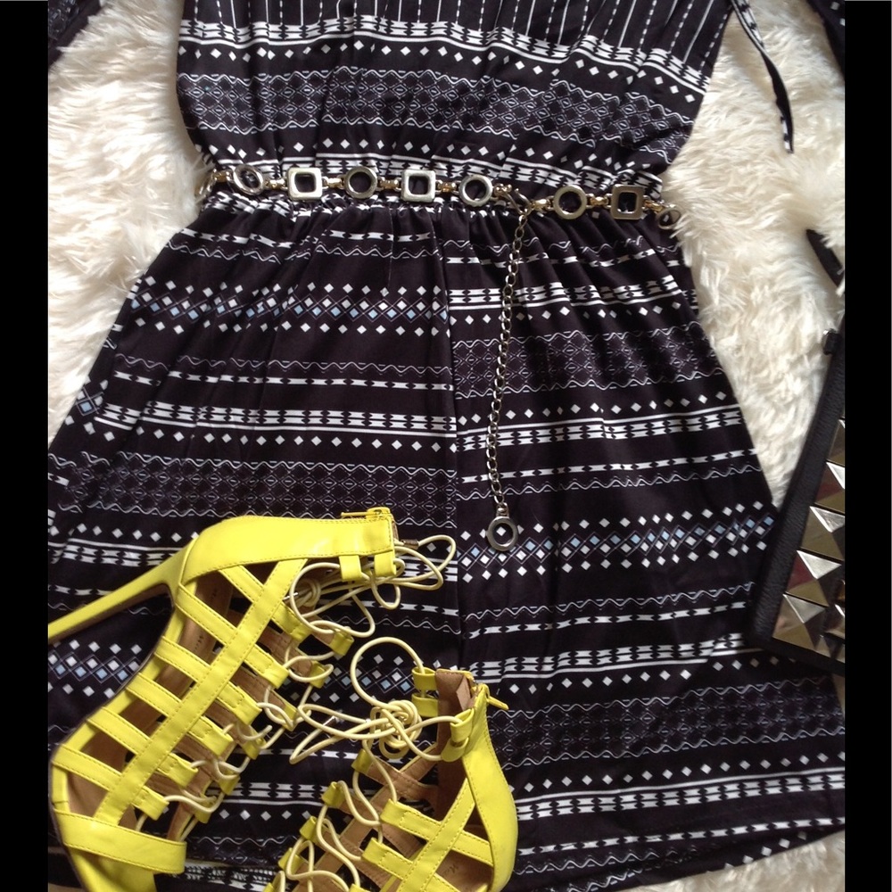 ETHNIC BOHO PRINT LIGHT WEIGHT POLY ROMPER SZ L/8 - Picture 4 of 8