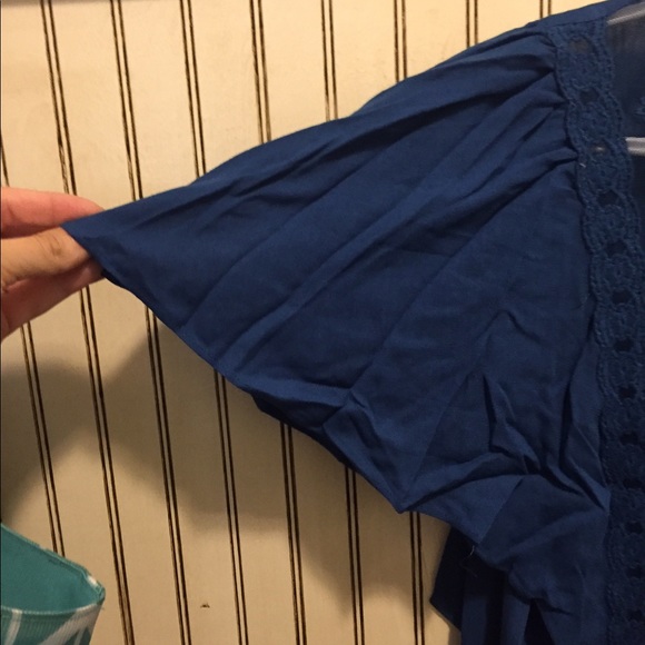 Umgee Blouse - Picture 2 of 3