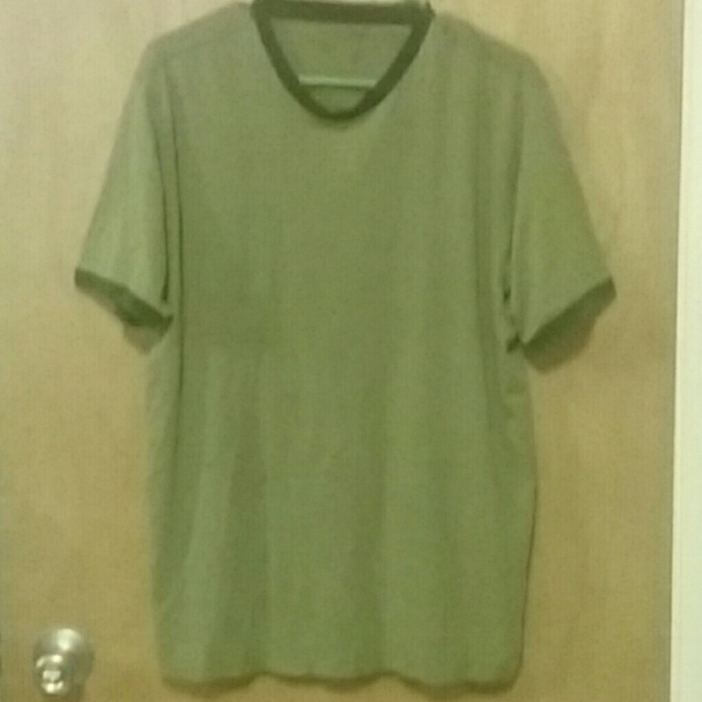 Basic Mens Tee - Picture 1 of 2