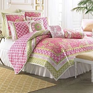 💚💕Dena Home Queen Chinoisere Comforter Set💚💕
