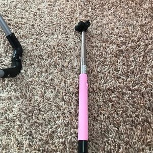 bubble gum pink adjustable selfie stick💖
