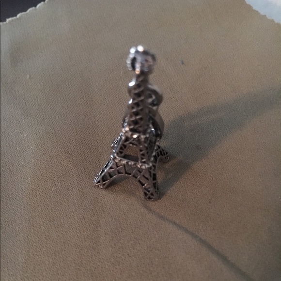 Juicy Couture Eiffel Tower charm - Picture 2 of 3