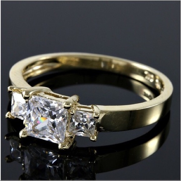 10K Gold Hallmark 1.5ctw Zircon Diamond