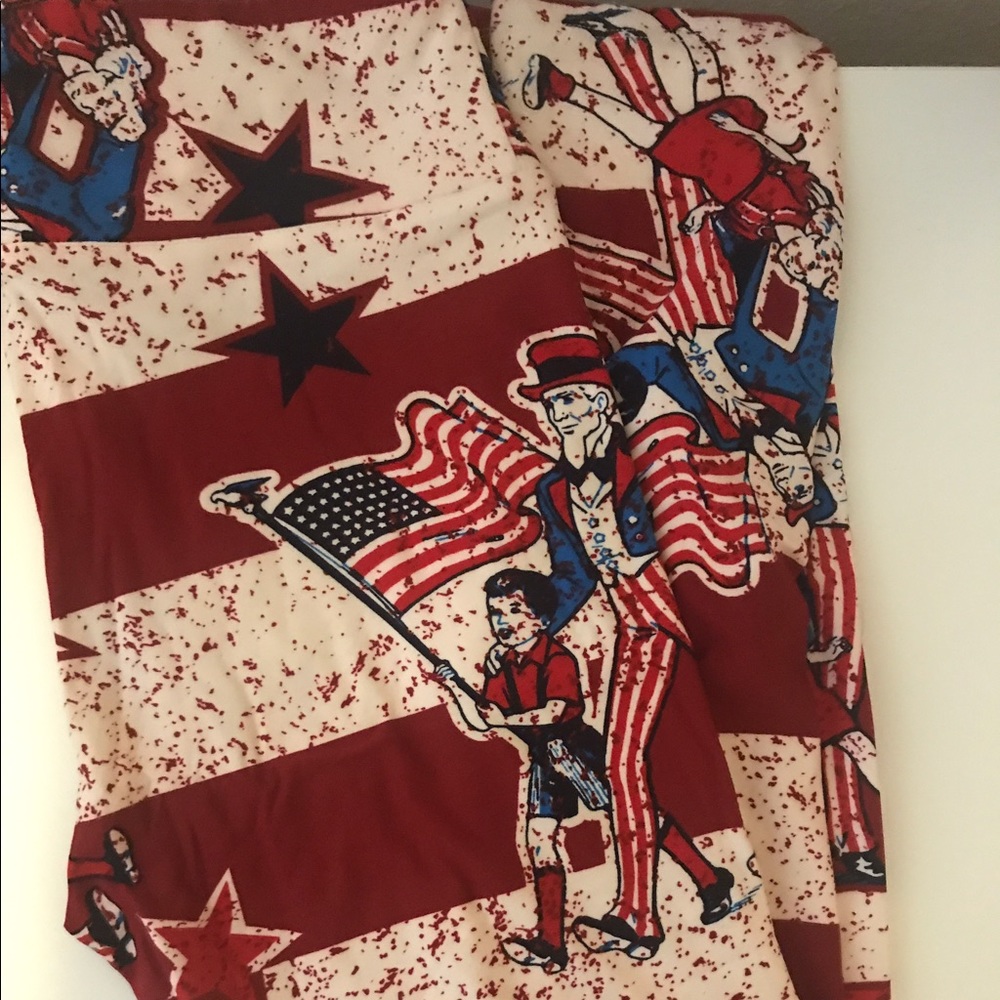 🔻REDUCED🔻 NWT LULAROE