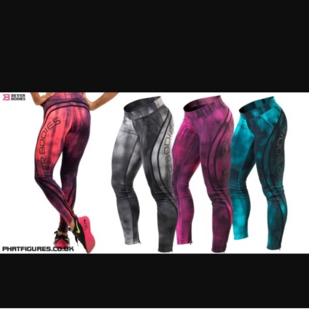 ISO want blue and red. Size Medium