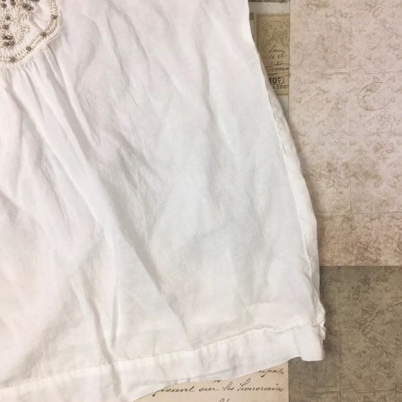 Ann Taylor Loft Blouse XS beaded design sleeveless - Picture 3 of 5