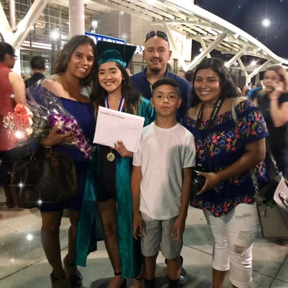 Meet your Posher, Olivia