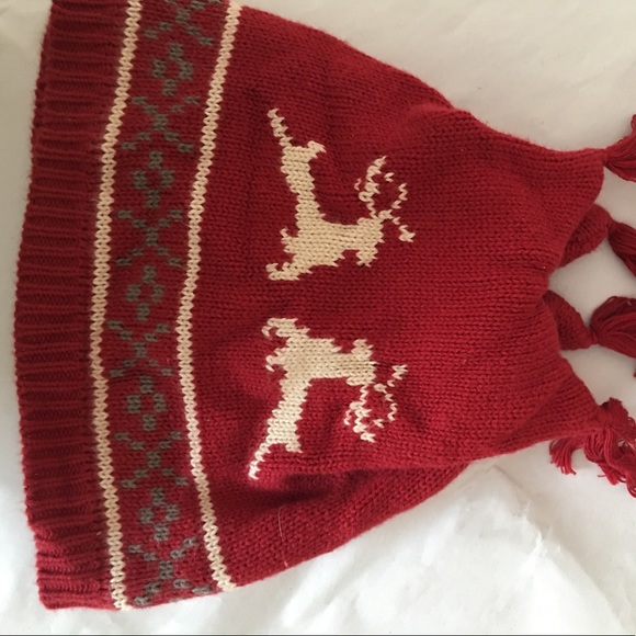 Christmas themed hat - Picture 1 of 4