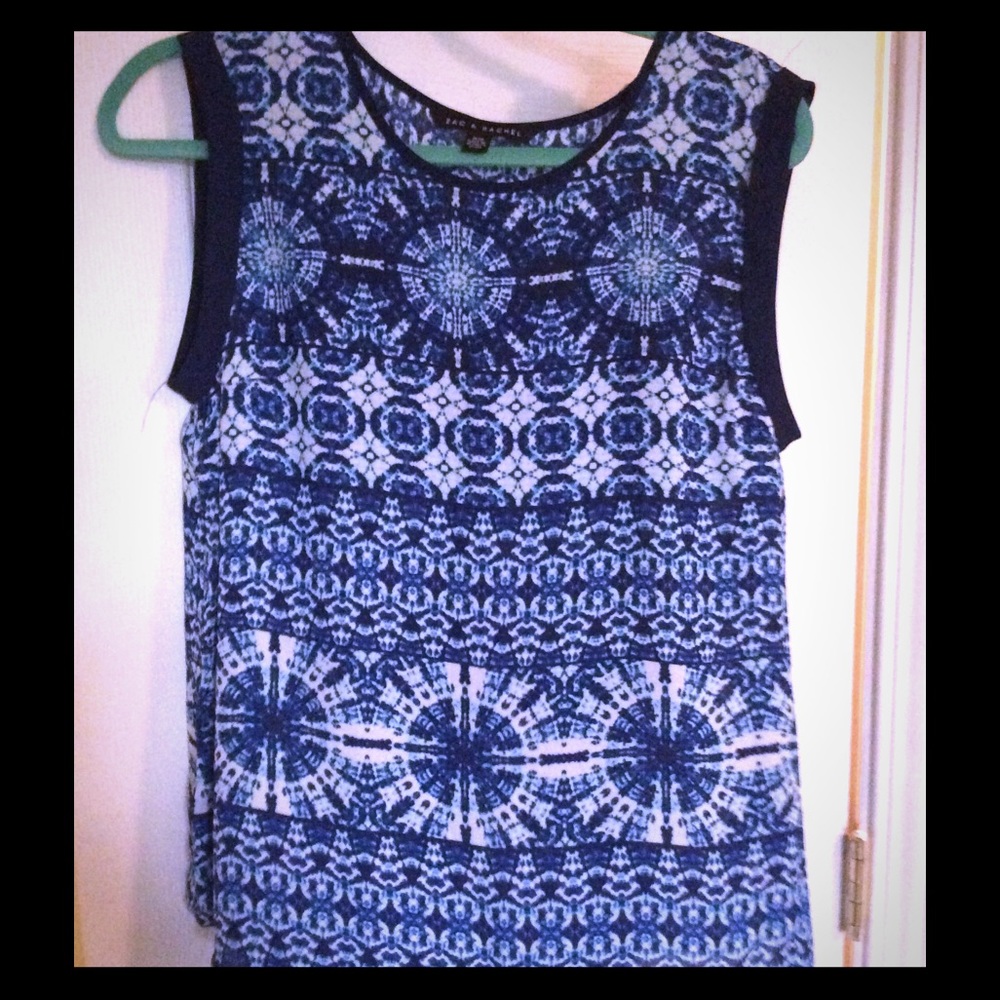 Printed tank with buttons up the back