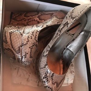 Sergio Selzner platform wedges