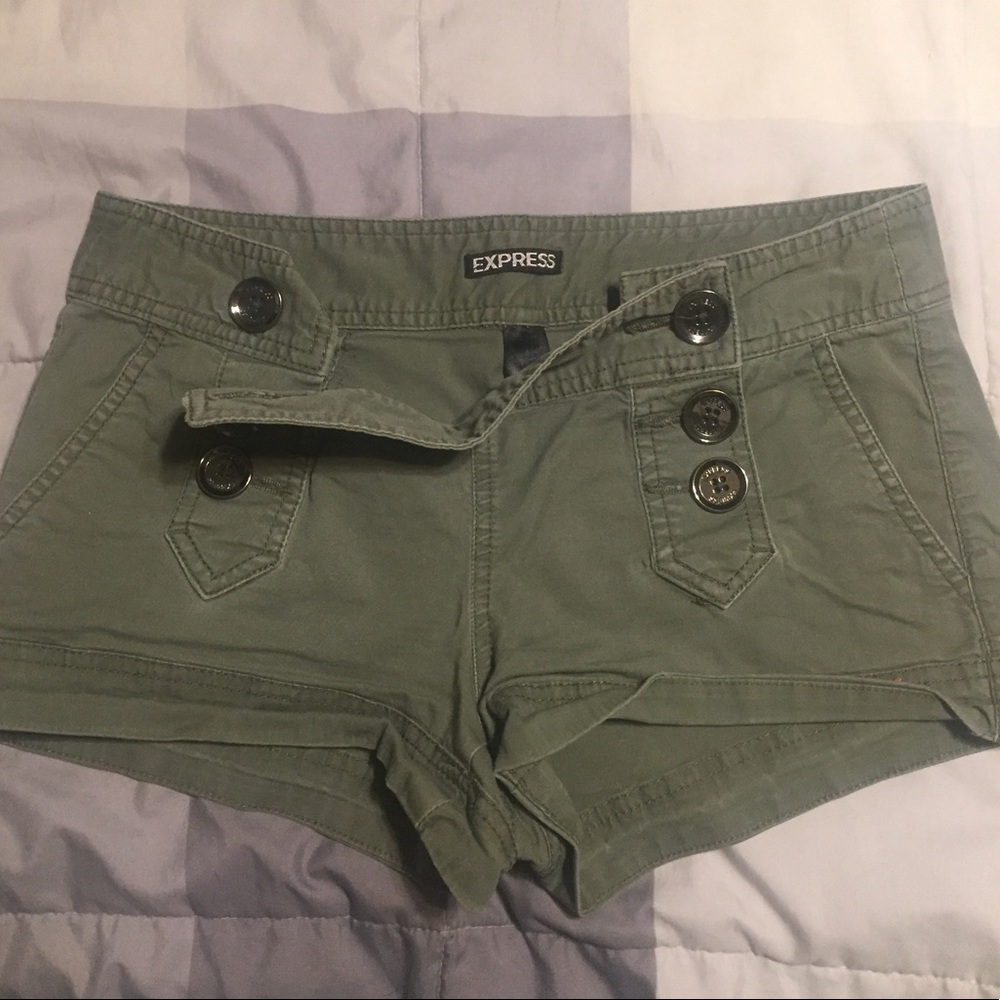 Green express shorts size 0