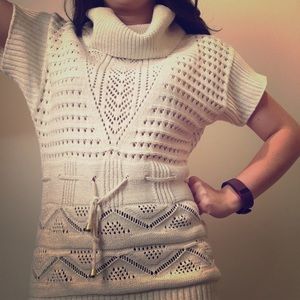 White Short Sleeve Sweater