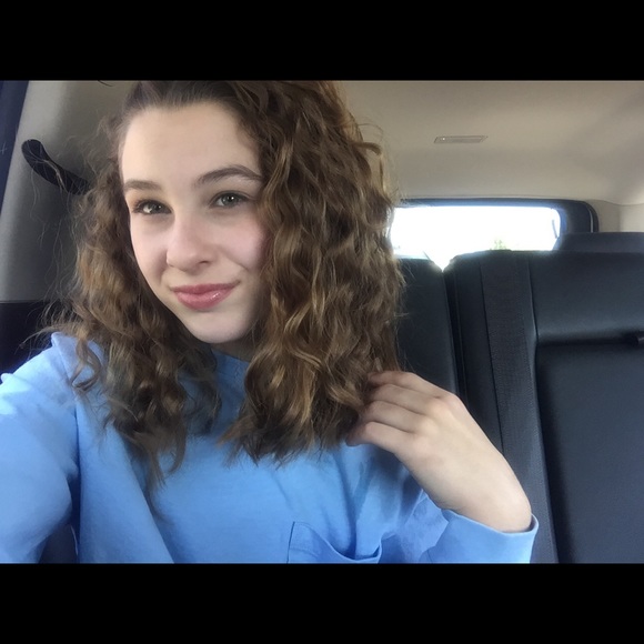 Meet your Posher, Meghan - Picture 1 of 1