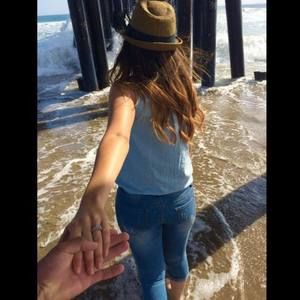 Meet your Posher, Ana