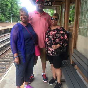 Meet your Posher, Lawrence