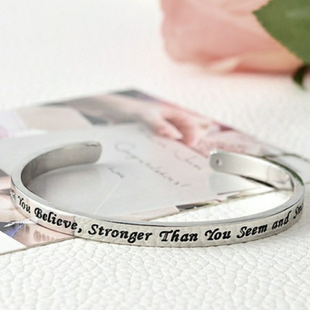 💕FASHION CUFF💕💎 - Picture 1 of 2