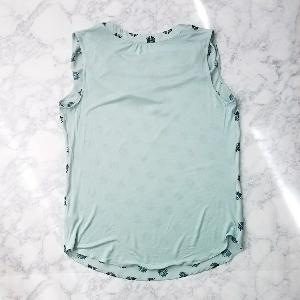 Halogen Drape-neck Tank - Picture 2 of 5