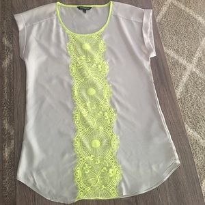 Express shirt with lace