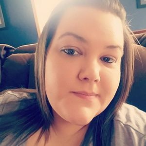 Meet your Posher, Cassandra