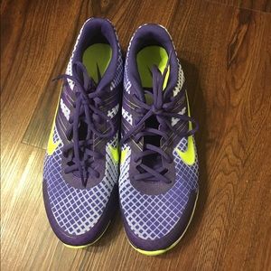 Woman's purple Nike flywires