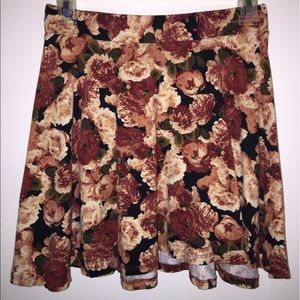 DONATING SOON** Floral Skirt