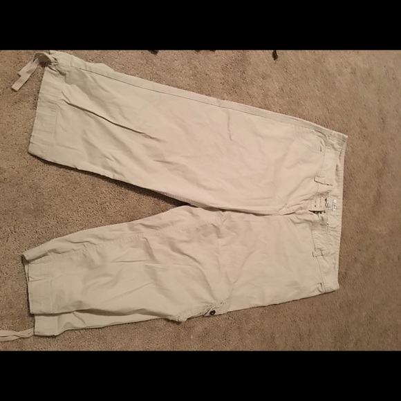 Capris - Picture 1 of 2