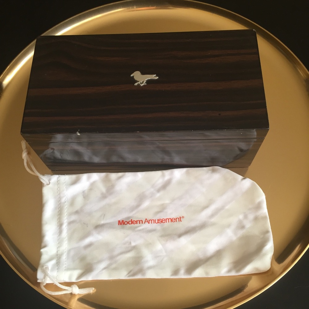 Modern Amusement - Wooden Sunglasses Case
