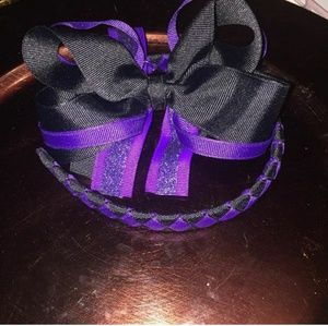 Woven headband with bow