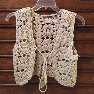 525 Crochet vest - Size Small