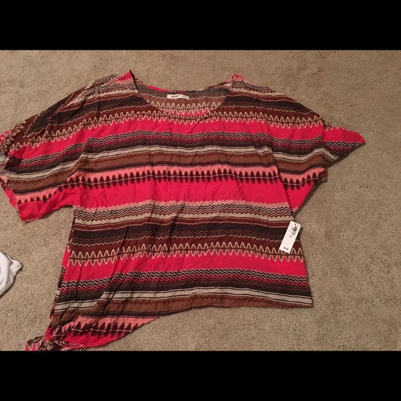 Top - Picture 1 of 2