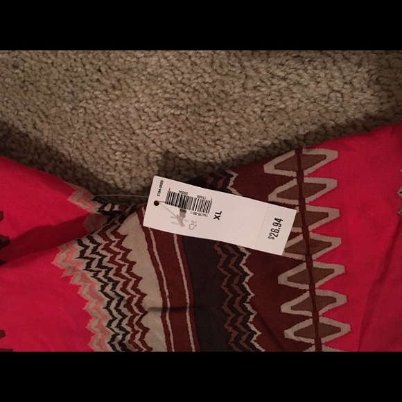 Top - Picture 2 of 2