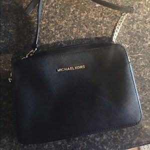 Michael Kors Black Large Jet Set Crossbody