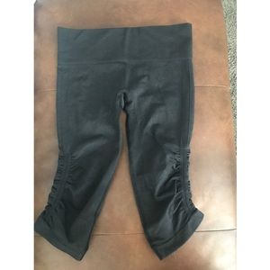 Lululemon In the Flow crop