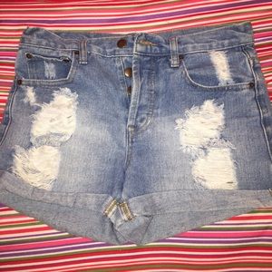 Light distressed high waisted shorts