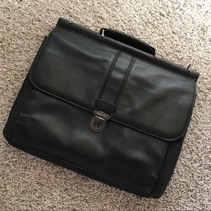 Kenneth Cole Reaction Leather Briefcase