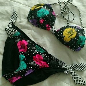 Cute Reversible Top Swimsuit!