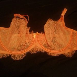 VS lace bra