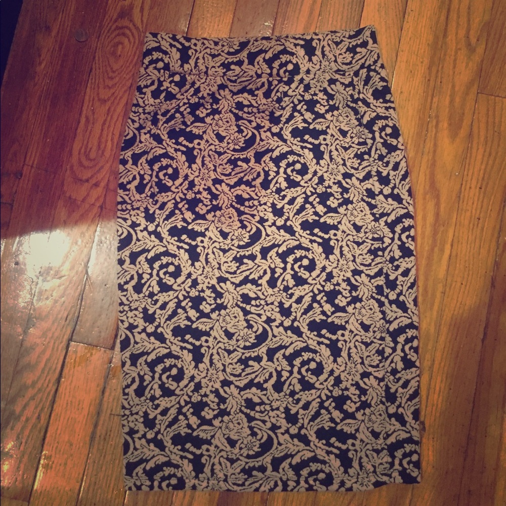 Fitted floral print pencil skirt nude/black