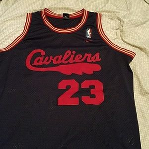 LeBron James retro Cavs jersey XL
