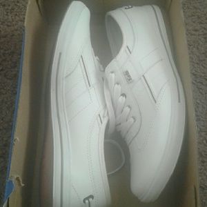 Causal shoes