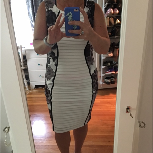 JAX Dress - Picture 3 of 4