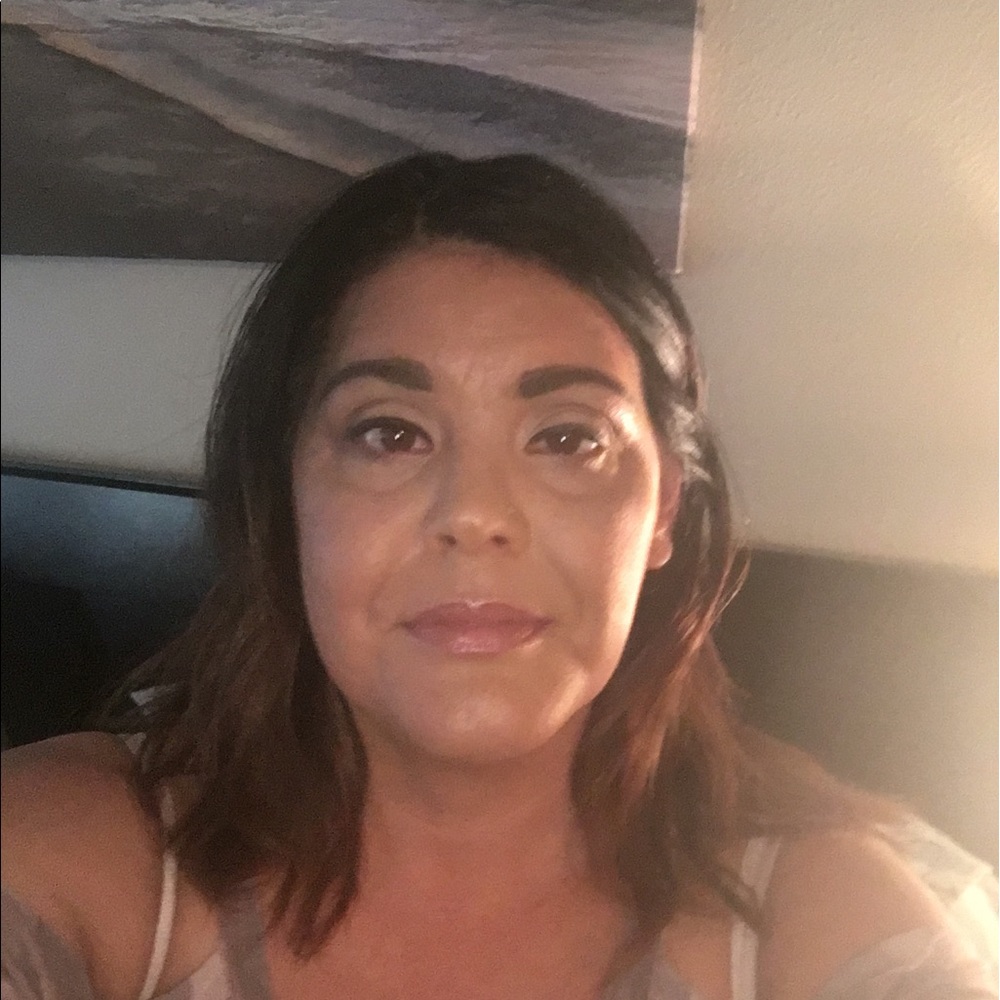 Meet your Posher, Candice