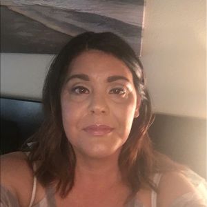 Meet your Posher, Candice