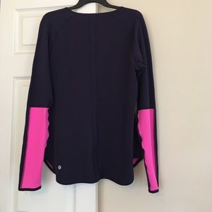 Lululemon reversible top SIZE 12
