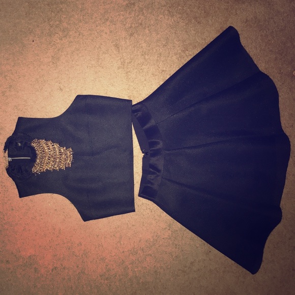 SOLD! Express Crop top and Skirt - Picture 1 of 6