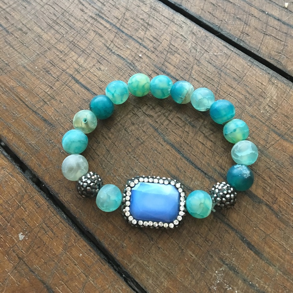 Stackable beaded bracelet