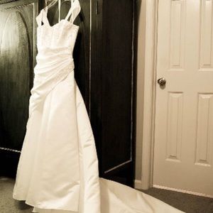 Wedding dress