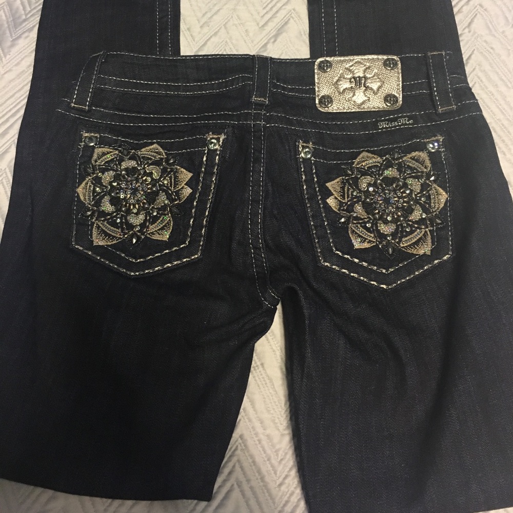 Miss Me Signature Skinny Jeans