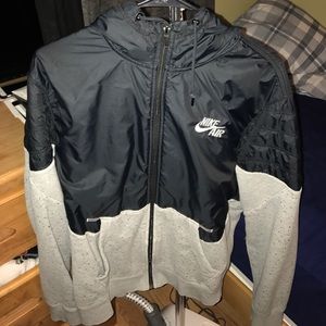 NIKE RAINJACKET/SWEATER (9.5/10 condition)